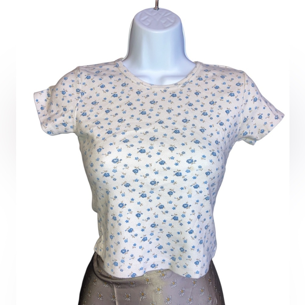 Brandy Melville White Floral Baby Tee Size XS